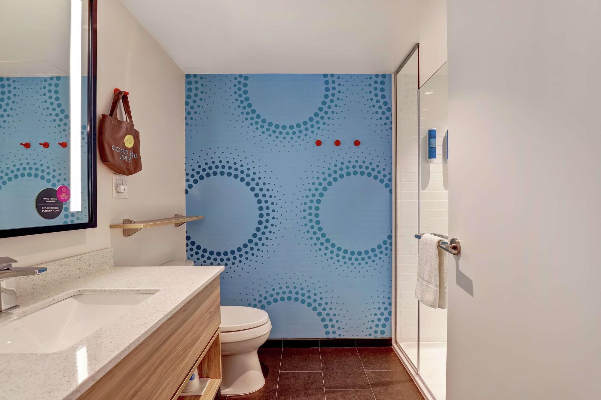 Tru By Hilton Edmonton Windermere Εξωτερικό φωτογραφία