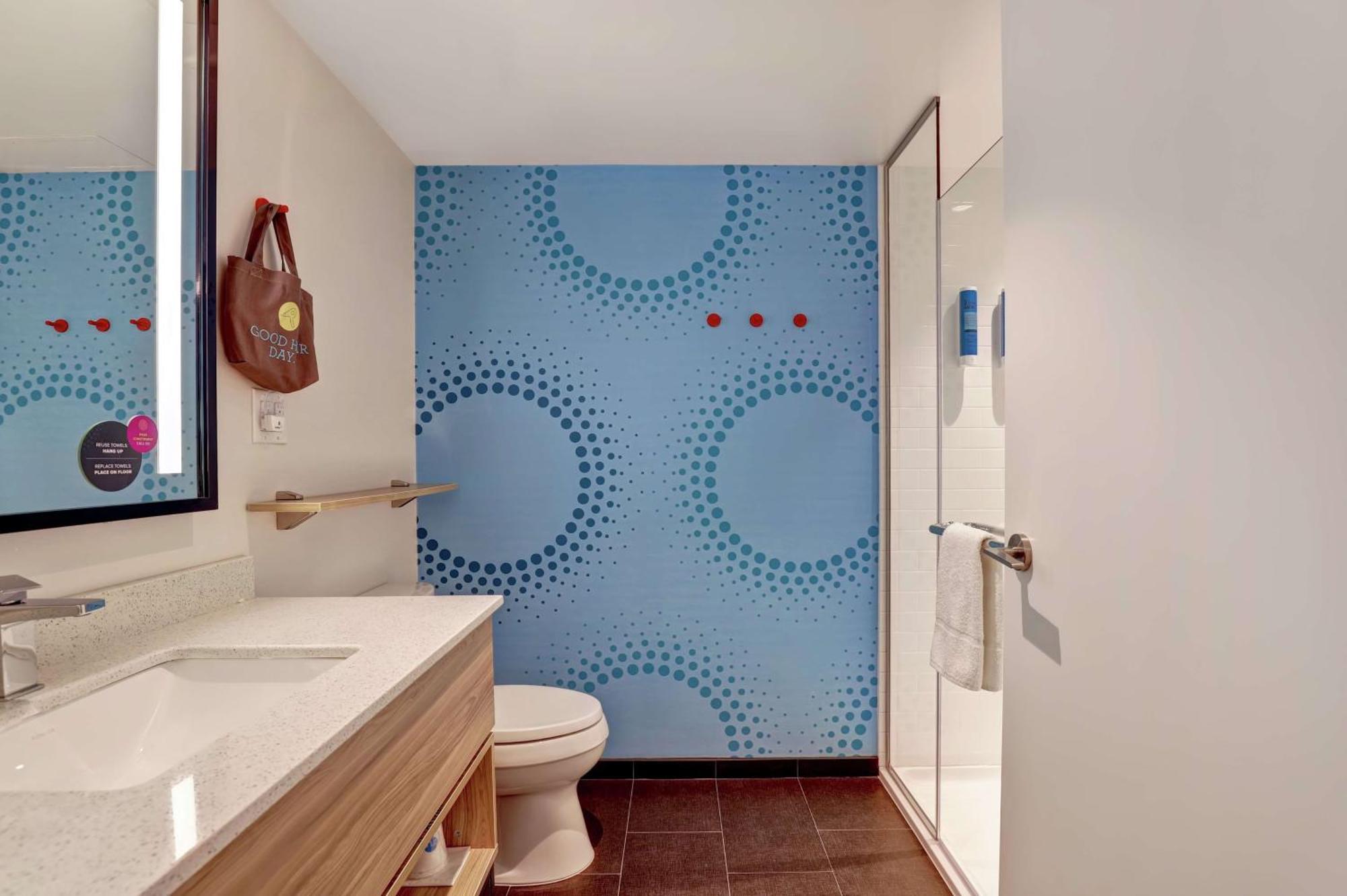 Tru By Hilton Edmonton Windermere Εξωτερικό φωτογραφία