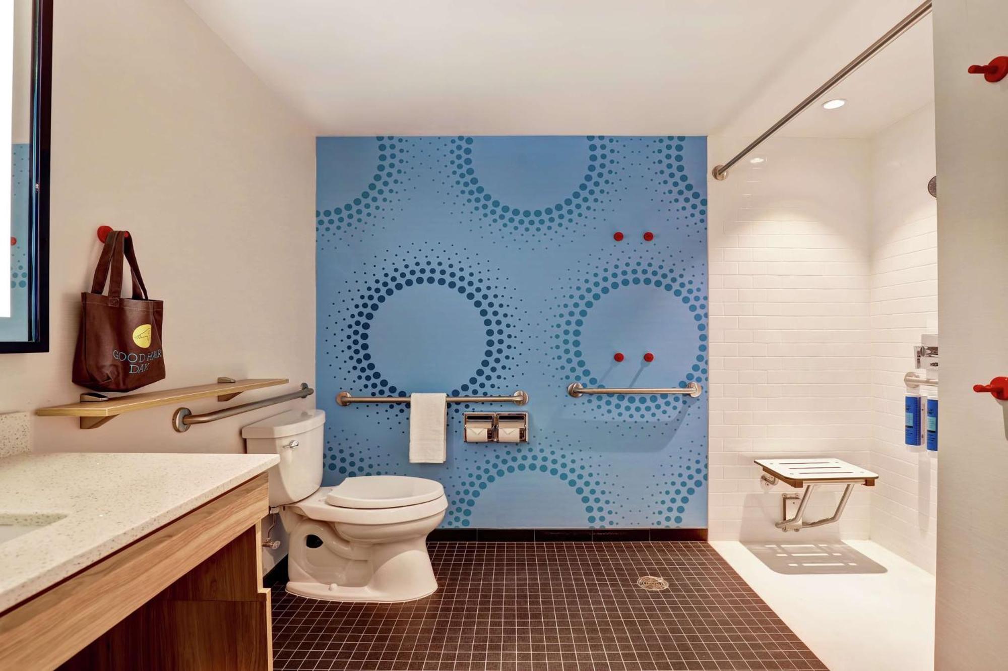 Tru By Hilton Edmonton Windermere Εξωτερικό φωτογραφία