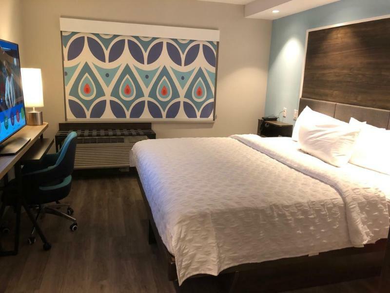 Tru By Hilton Edmonton Windermere Εξωτερικό φωτογραφία